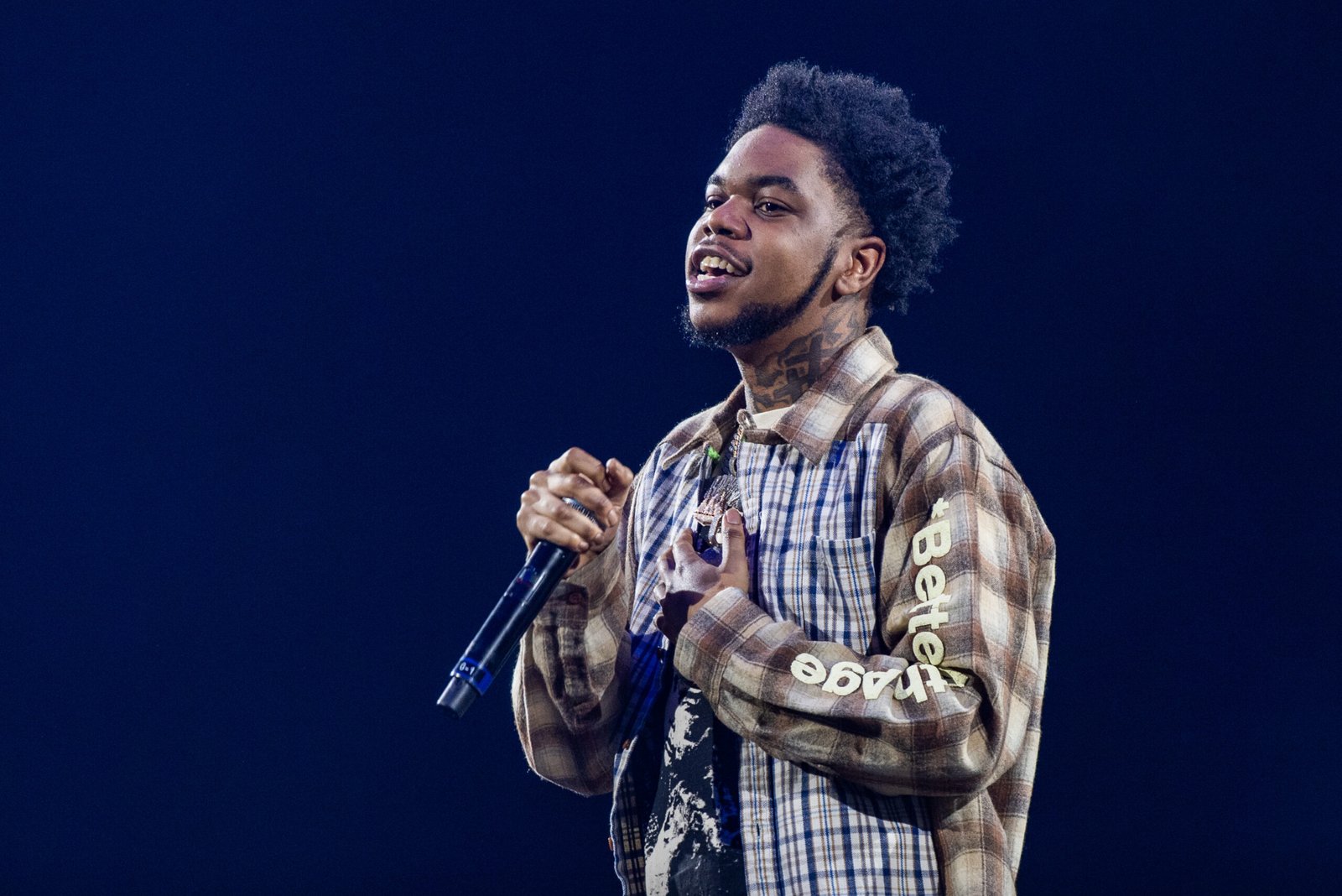 Rapper Lil Poppa Dead at 25: The Tragic End of a Rising Star Who Gave Fans Hope rod wave in concert detriot, mi