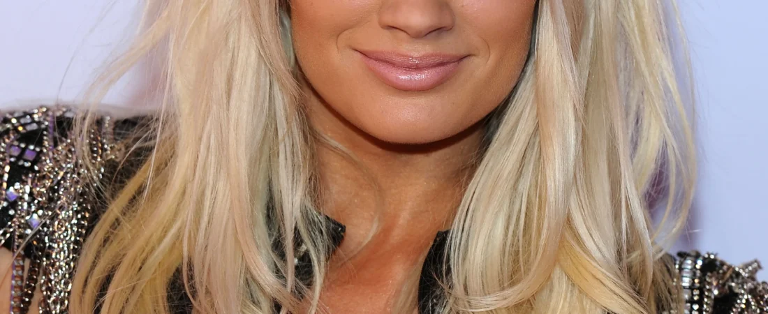 What happened to Lauren Bennett, pure life story of the Voice Behind “Party Rock Anthem